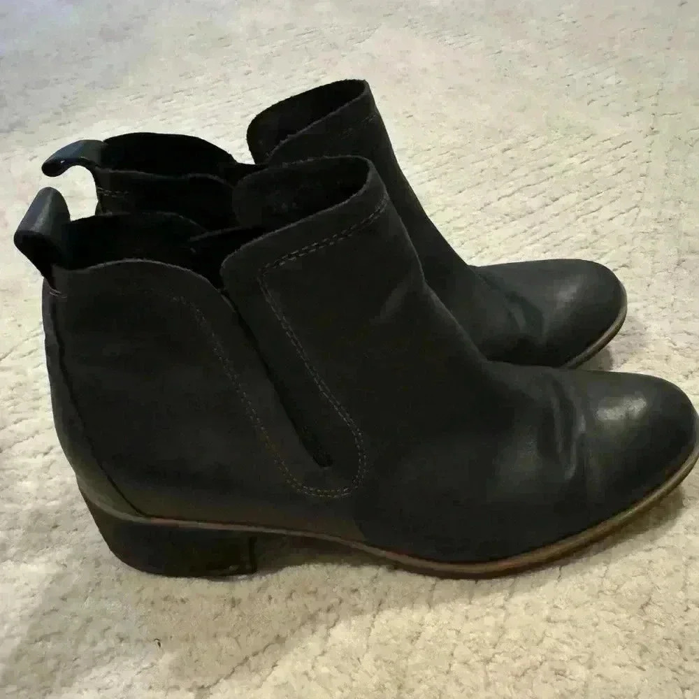 Korks Bootie Black Leather Womans 9.5